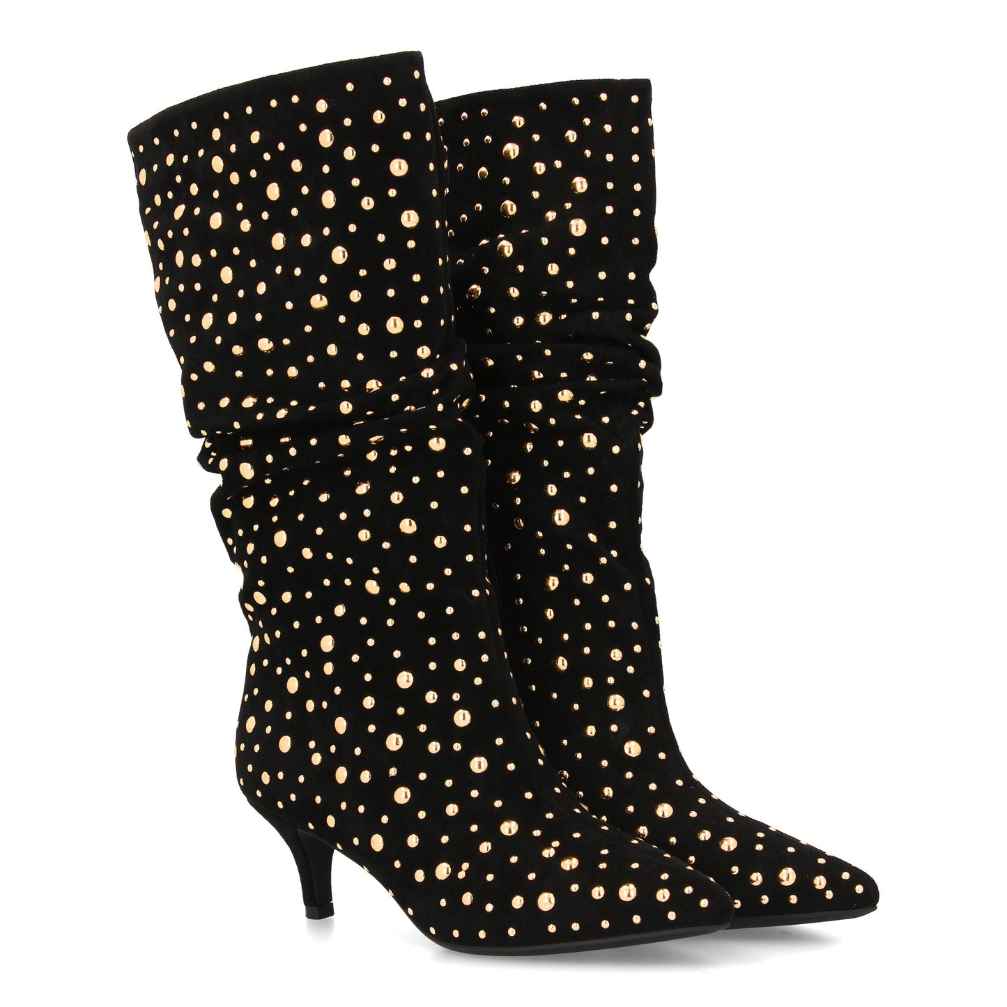 Bota de mujer de caña arrugada decorada con tachuelas metálicas brillantes