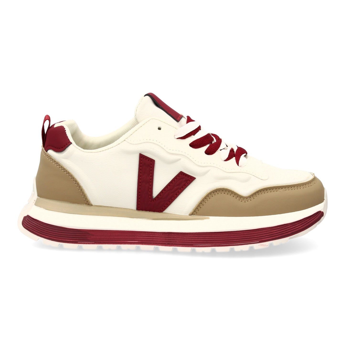 Zapatilla deportiva con Diseño moderno y suela dentada. Detalles de contraste  c