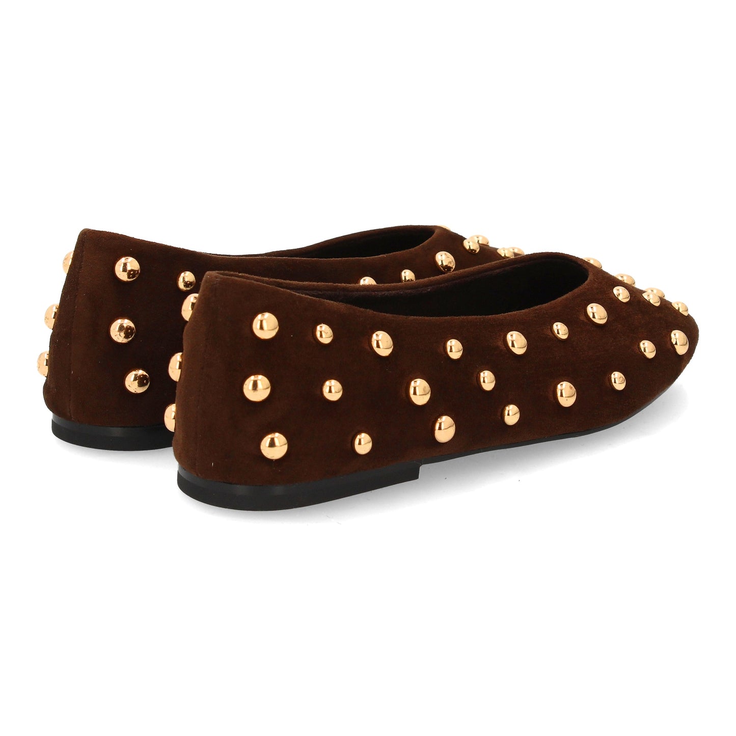 Bailarina elegante con tachuelas metálicas diseño moderno. Su punta fina y