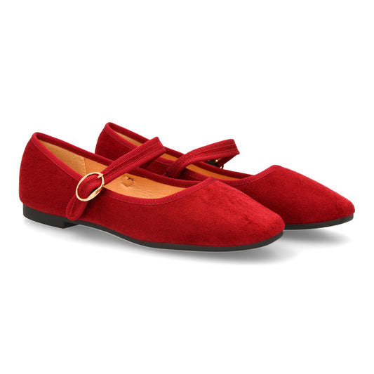 Bailarina con pulsera ajustable y hebilla. Suela ligera y cómoda  sin cierre. Id