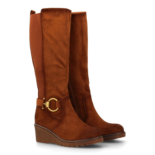 Bota alta mujer Diseño elegante  con cuña que aporta altura sin renunciar a la c
